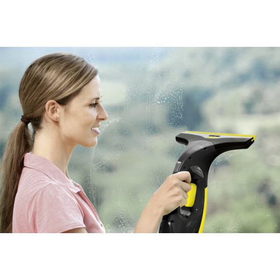Аккумуляторный стеклоочиститель Karcher WV 2 Premium Black