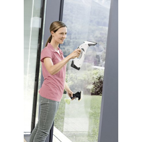 Аккумуляторный стеклоочиститель Karcher WV 2 Premium Plus (white) Аккумуляторный стеклоочиститель Karcher WV 2 Premium Plus (white)