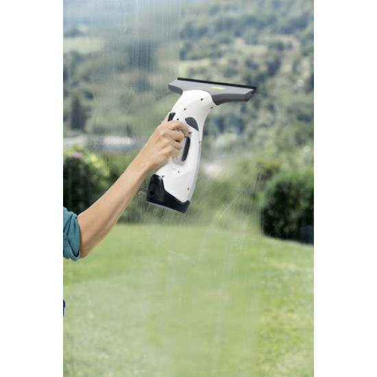 Аккумуляторный стеклоочиститель Karcher WV 2 Premium Plus (white) Аккумуляторный стеклоочиститель Karcher WV 2 Premium Plus (white)